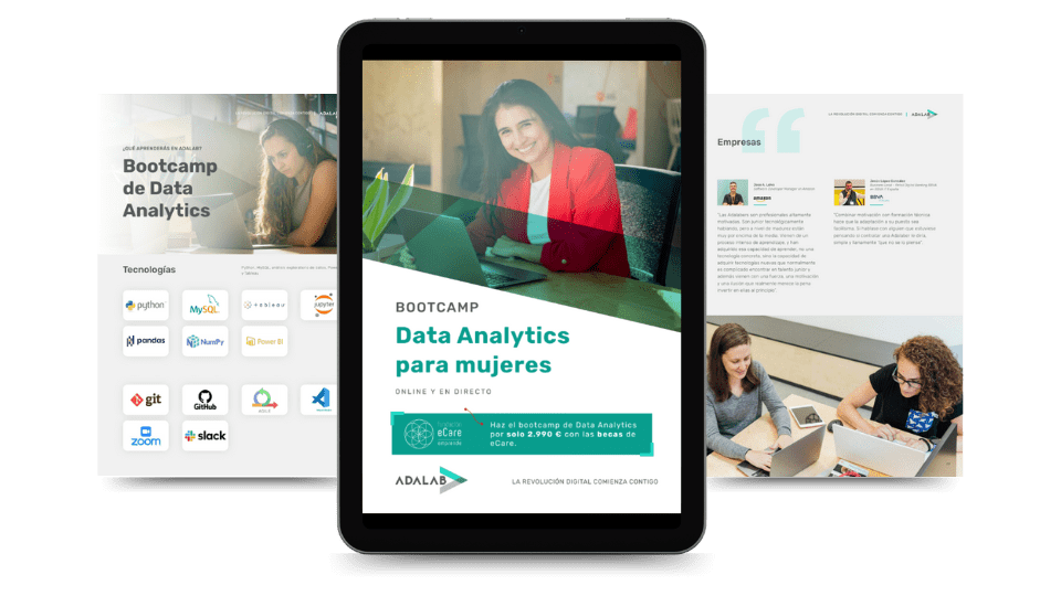 mujeres viendo el dossier del bootcamp de data analytics de Adalab